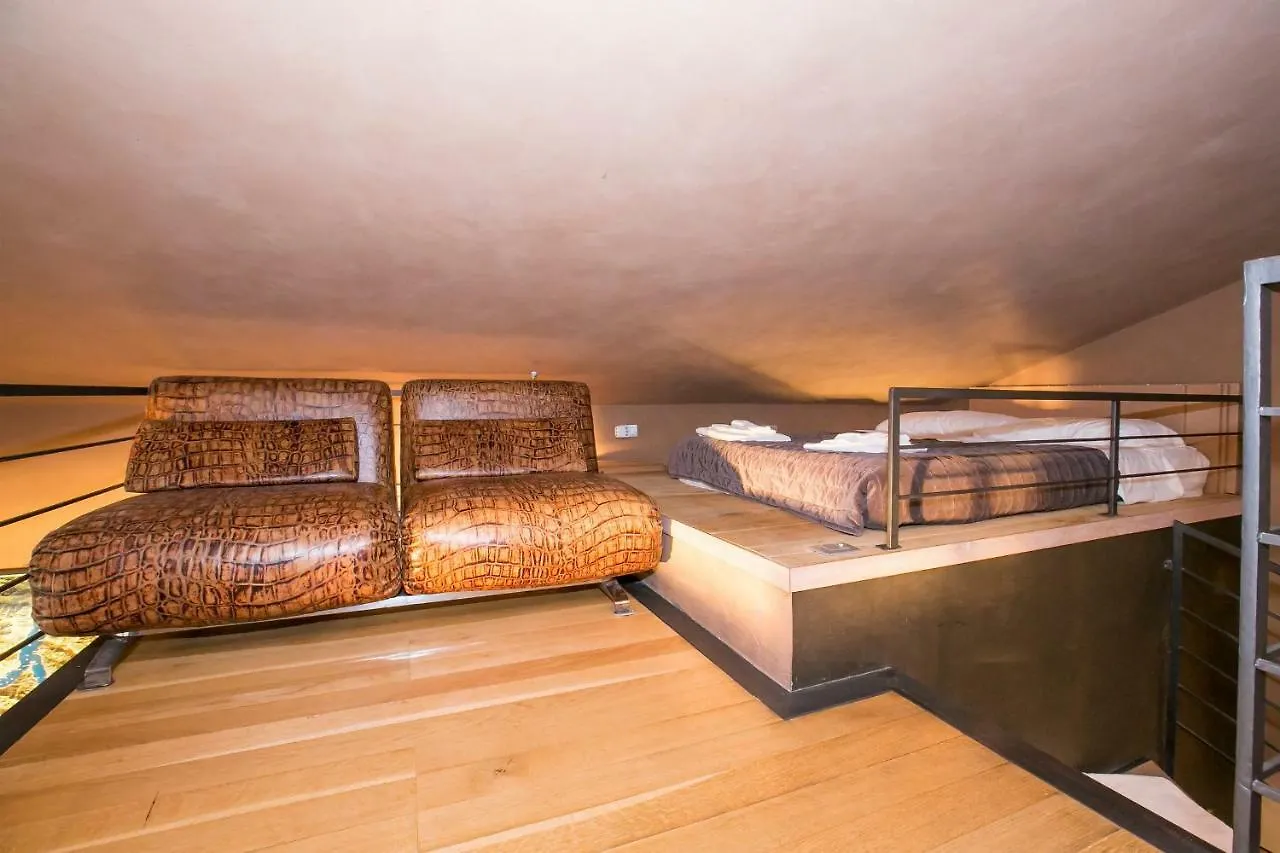 Della Fontana Penthouse Apartment Varenna